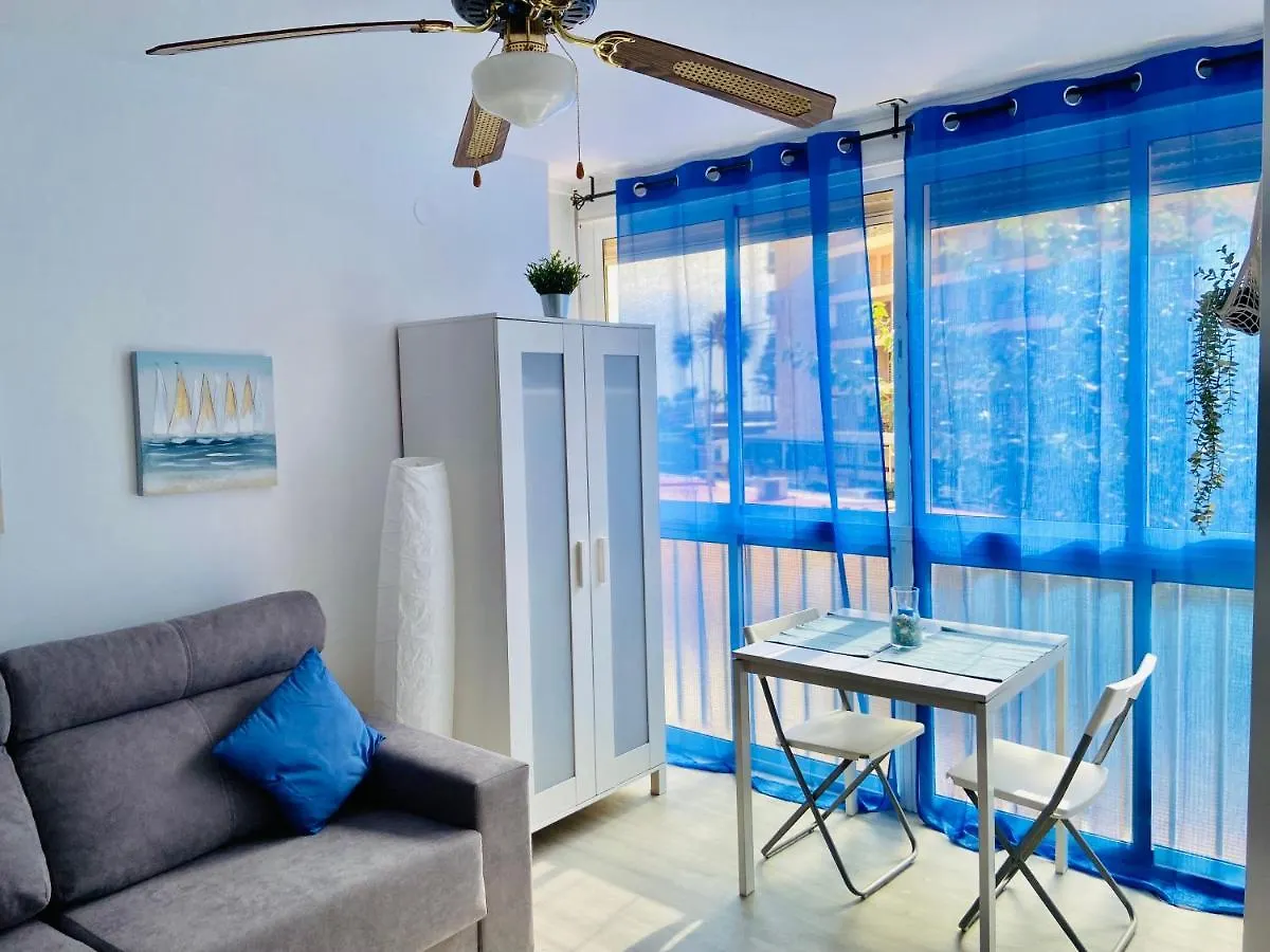 Apartamento Estudio En Urbanizacion Tres Caballos, Playamar Torremolinos