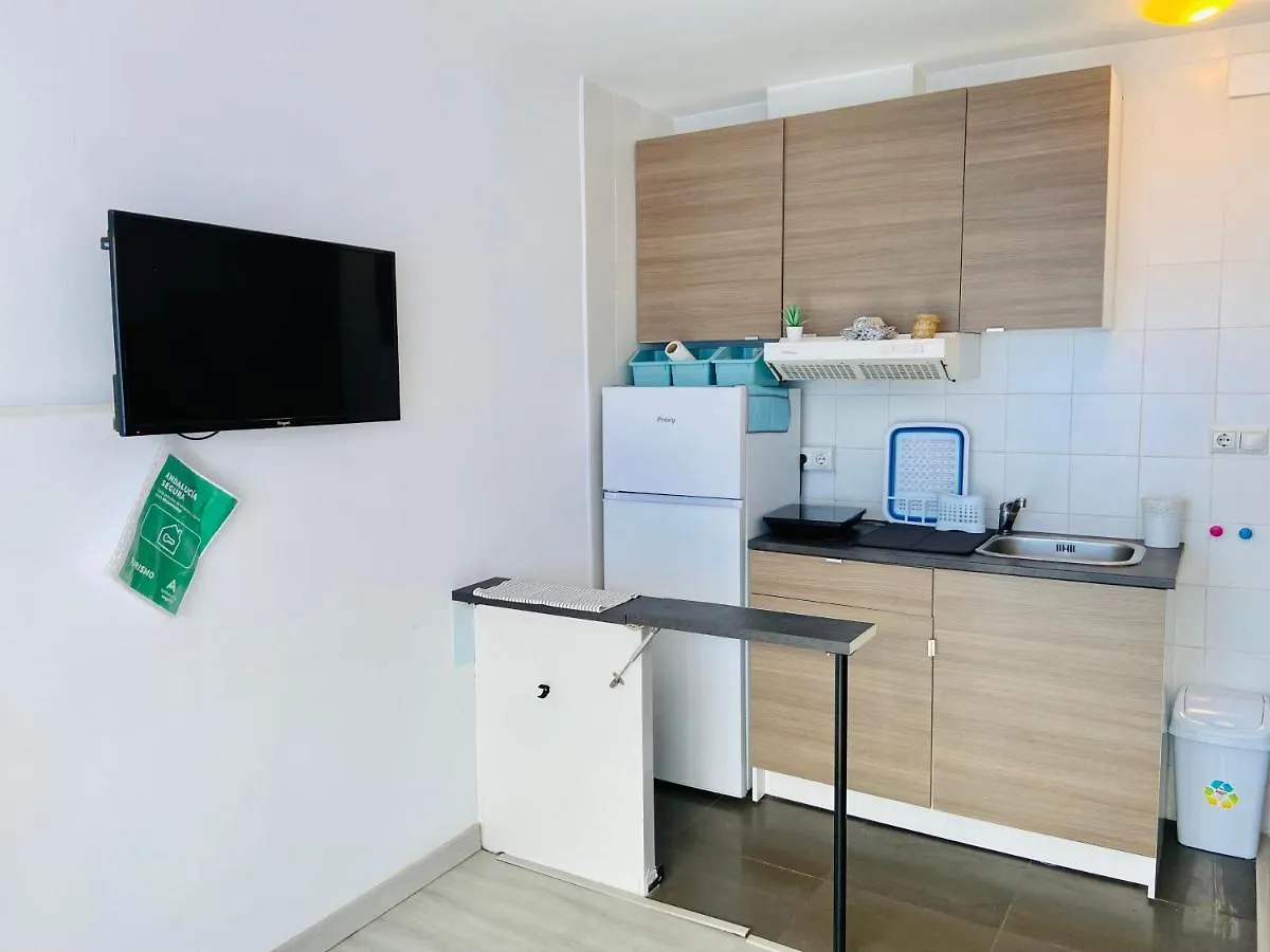 Estudio En Urbanizacion Tres Caballos, Playamar Torremolinos Apartamento